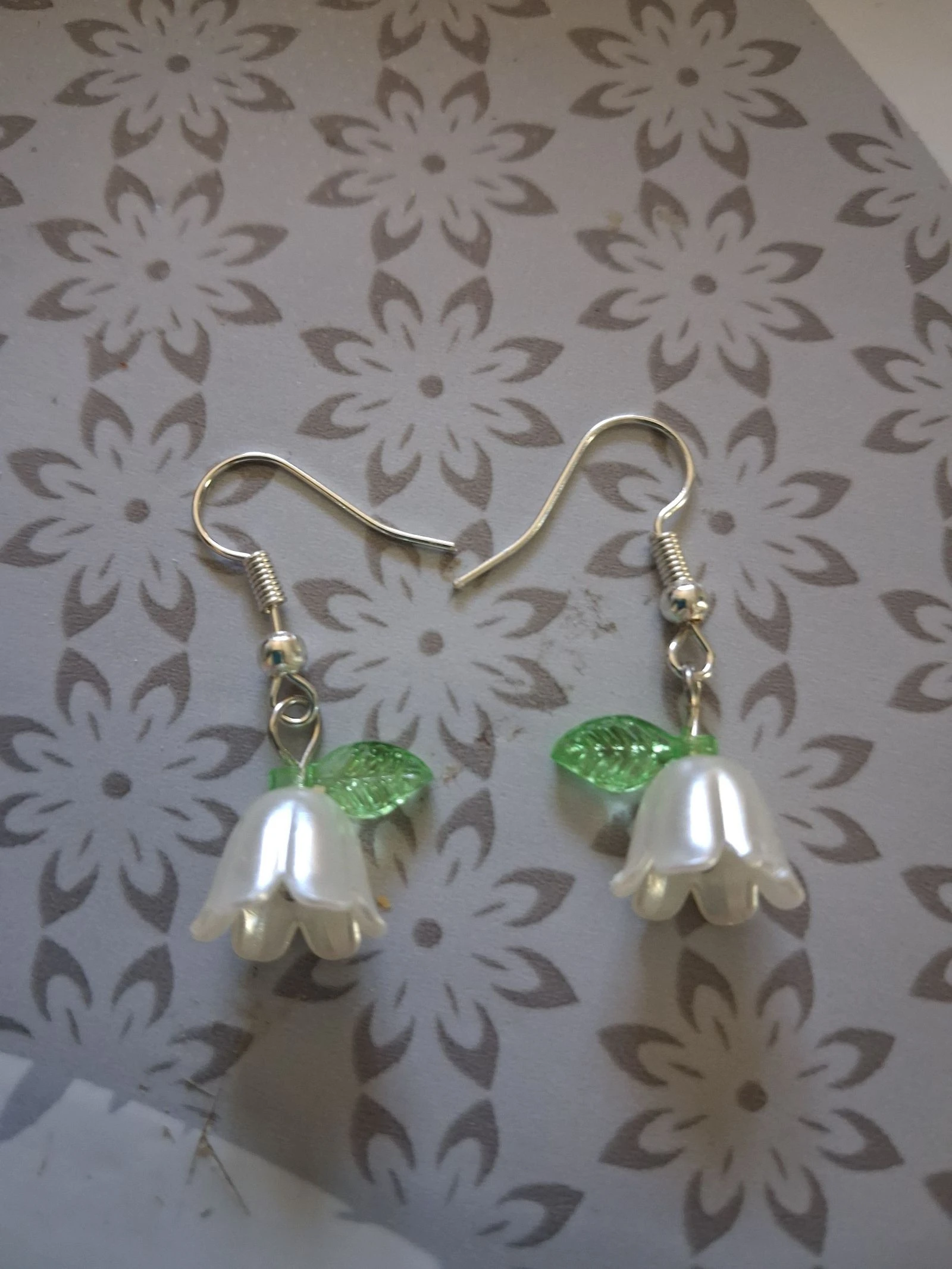 Boucles d'oreilles en forme de muguet 